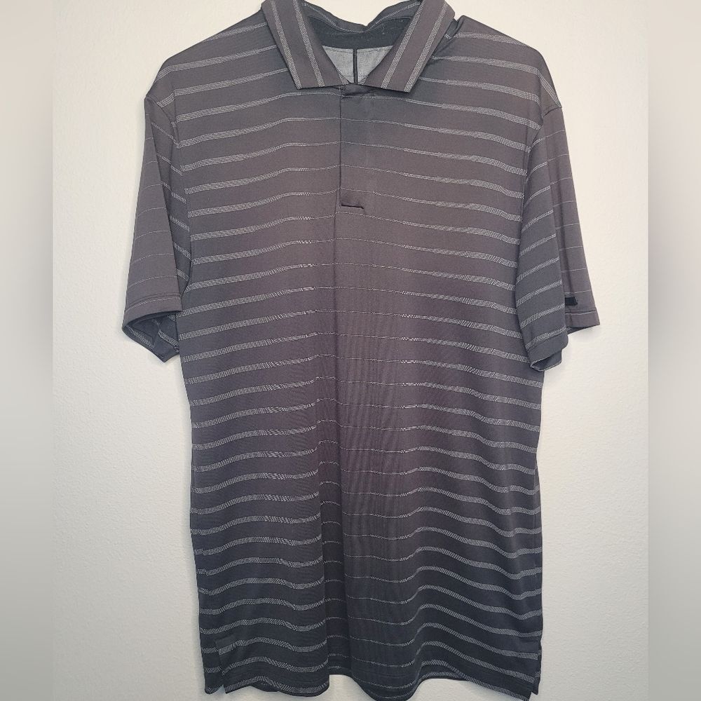 Nike Tiger Woods Golf Polo Size Medium